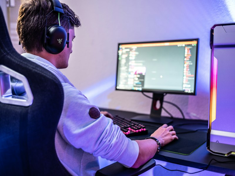 Community raid night stream